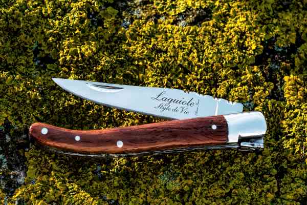 Laguiole lommekniv med skæfte i Rosentræ